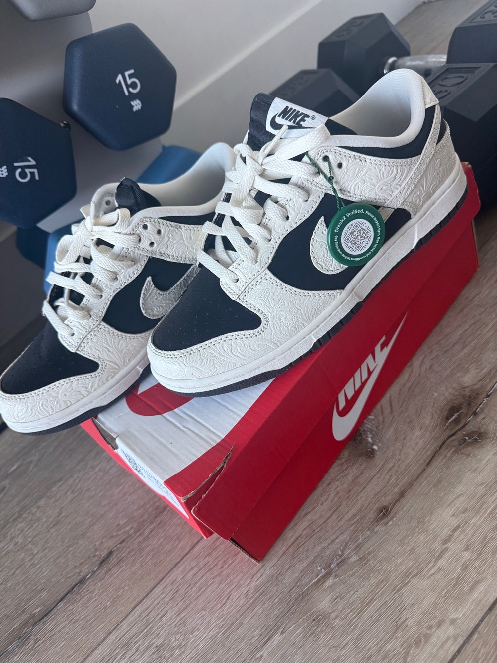WMNS Nike Low Dunks